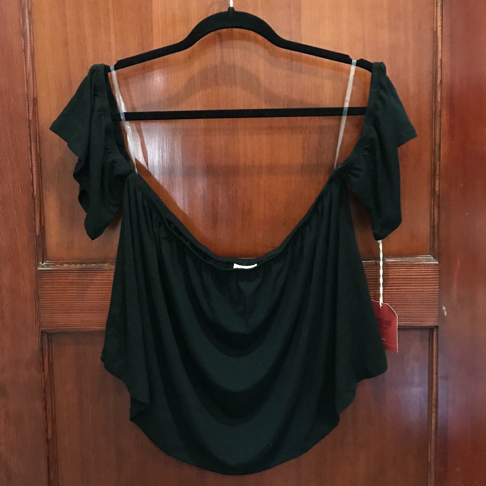 Mossimo off the shoulder crop top!
